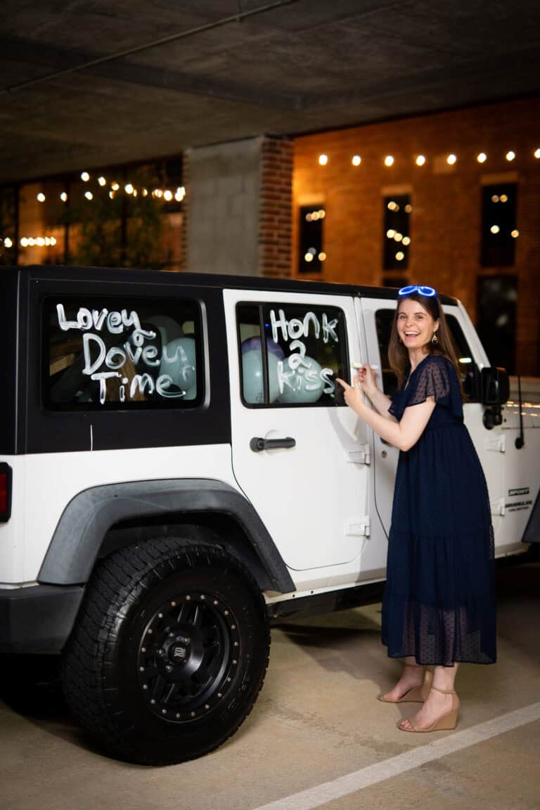 Who Pays for the Wedding Photographer? A Guide to Navigating This Wedding Budget Question